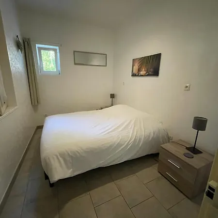 Piscine Intérieure Privée Chauffee Toute L Annee Et St Martin *