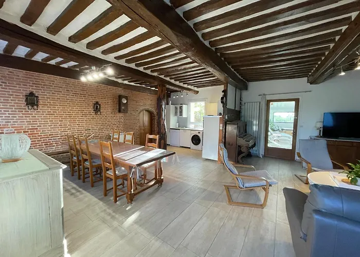 Holiday home Caramelle Piscine Interieure Privee Chauffee Toute L Annee Et St Martin Saint-Martin-l'Hortier