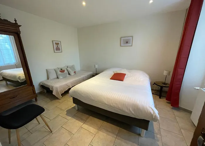 Caramelle Piscine Interieure Privee Chauffee Toute L Annee Et St Martin Saint-Martin-l'Hortier