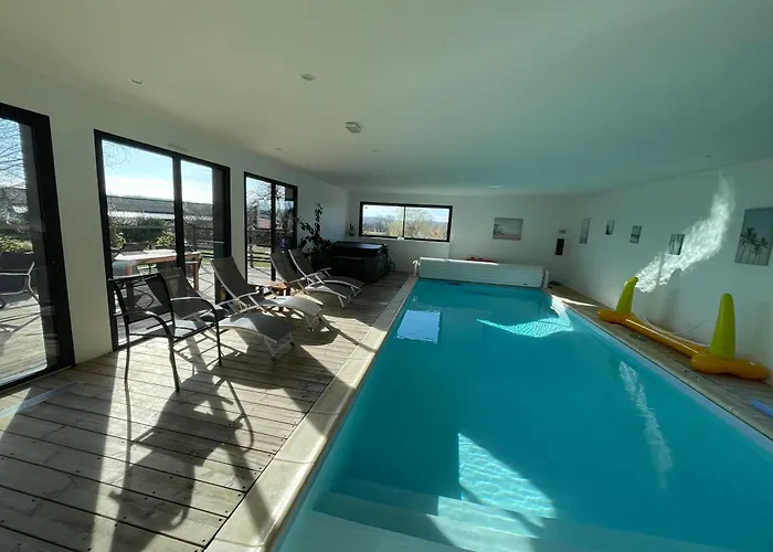 Caramelle Piscine Interieure Privee Chauffee Toute L Annee Et St Martin